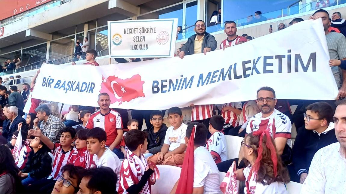 Minik yiğidolar İnsanlık için, Gazze İçin tribündeydi